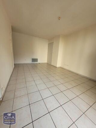  Appartement à louer 2 pièces 45 m²