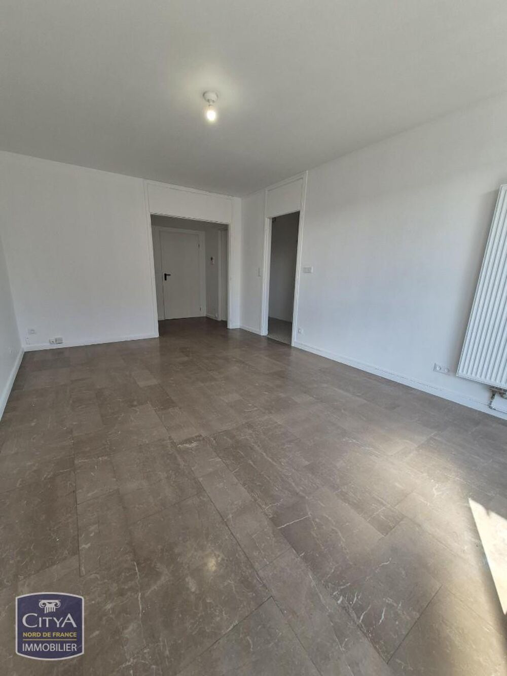 Location Appartement GRAND STUDIO AVEC BALCON Cambrai