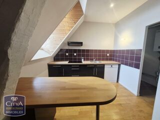  Appartement à louer 3 pièces 108 m²