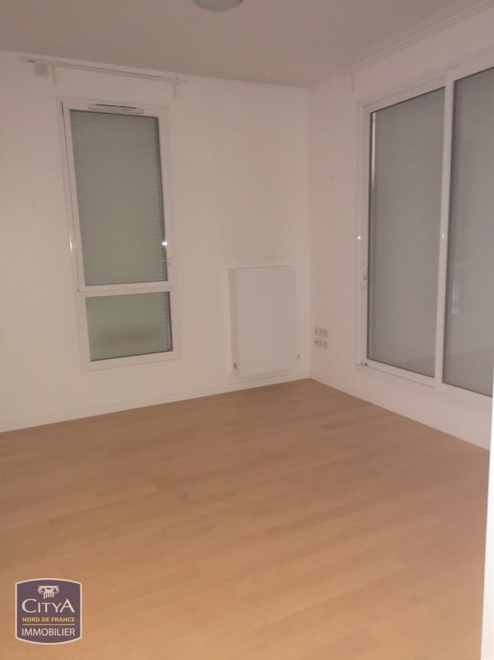 location Appartement - 4 pièce(s) - 115 m² Calais (62100)