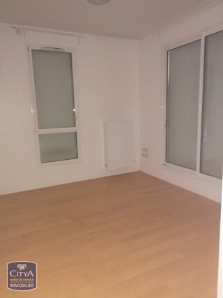 location Appartement - 4 pièce(s) - 115 m² Calais (62100)