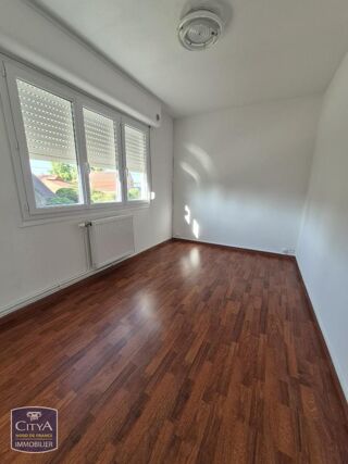  Maison à louer 4 pièces 81 m²