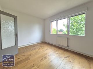  Appartement � louer  Sainte-catherine