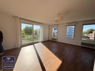  Appartement à louer 4 pièces 104 m²