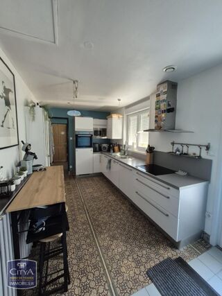  Maison à louer 4 pièces 156 m²