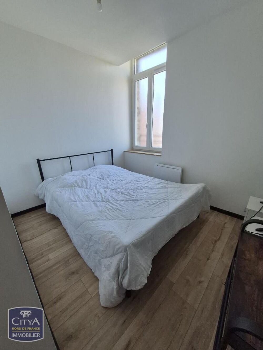 Au centre ville un appartement type 2 meublé de 20 m² situé au 1ER étage