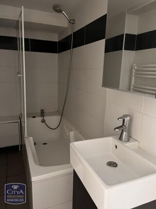  Appartement à louer 2 pièces 50 m²