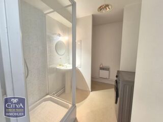  Appartement à louer 2 pièces 33 m²