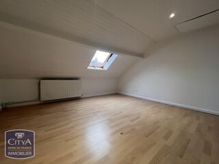  Maison à louer 5 pièces 83 m²