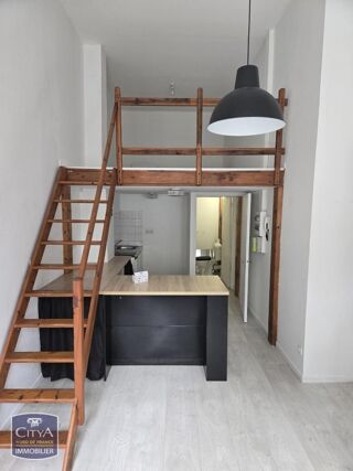  Appartement à louer 1 pièce 21 m²