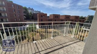  Appartement à louer 4 pièces 88 m²