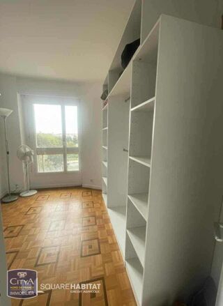  Appartement à louer 3 pièces 77 m²