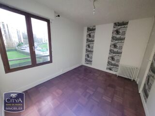  Appartement à louer 4 pièces 86 m²