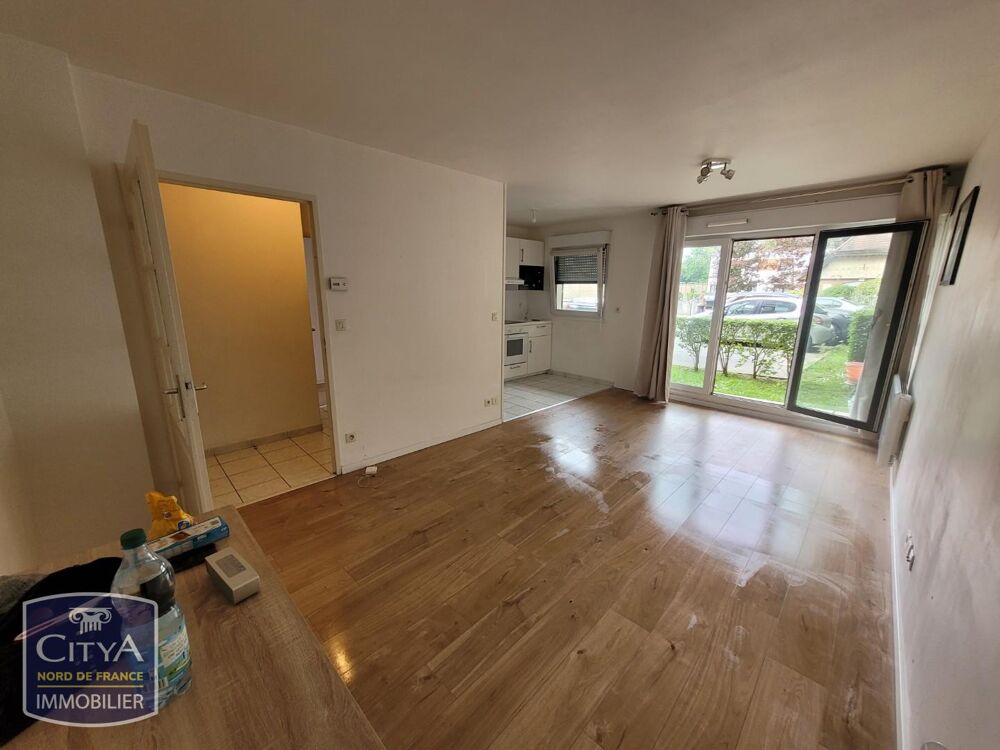RUE JEAN JAURES-Au rez-de-chaussée, appartement T2 compr....