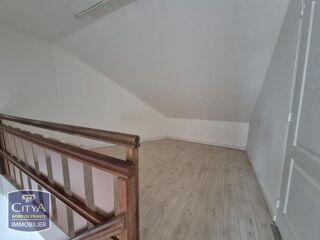  Appartement à louer 3 pièces 82 m²