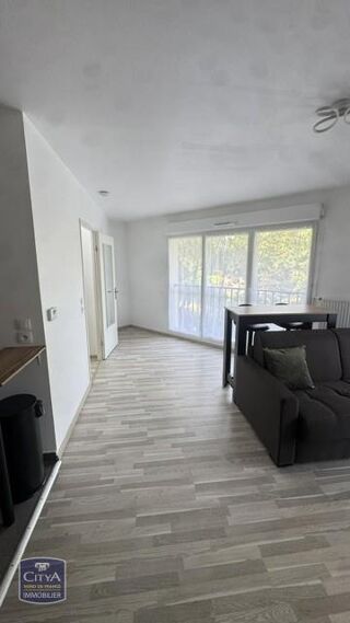  Appartement à louer 1 pièce 32 m²