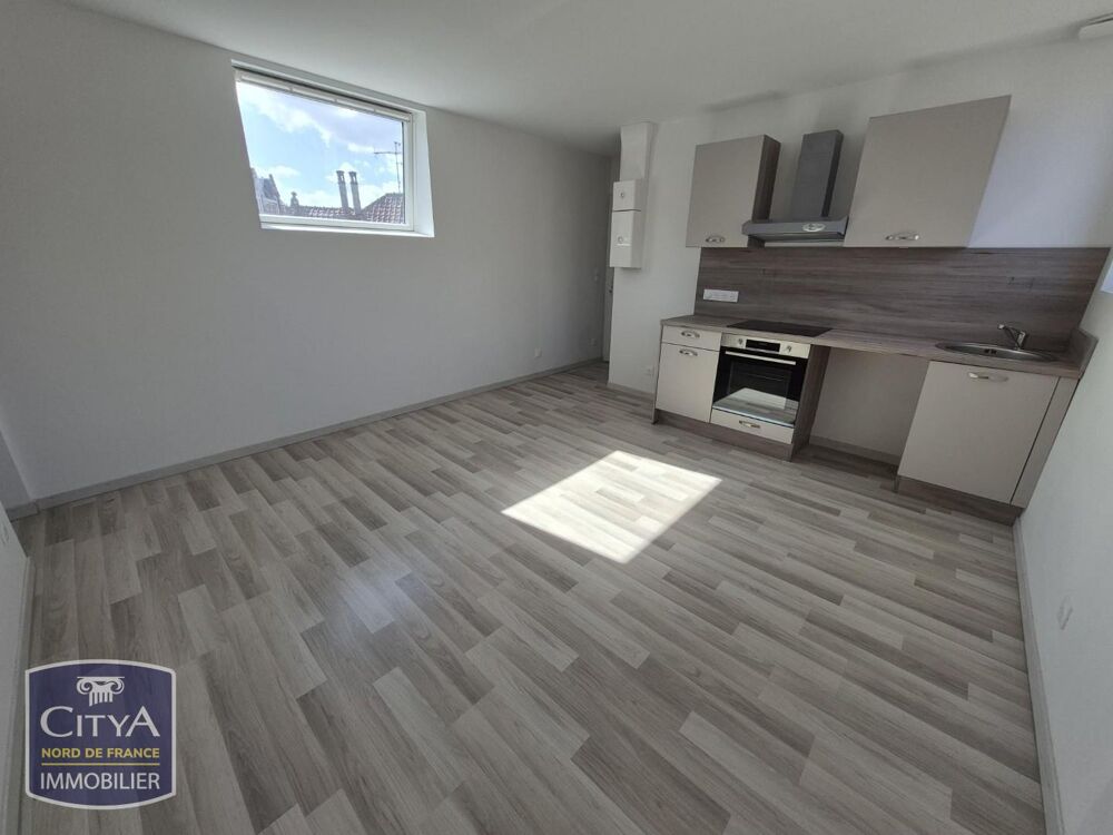 Location Appartement Proche de toutes commodités appartement  de type  2  situé  au 2ème étage Cambrai