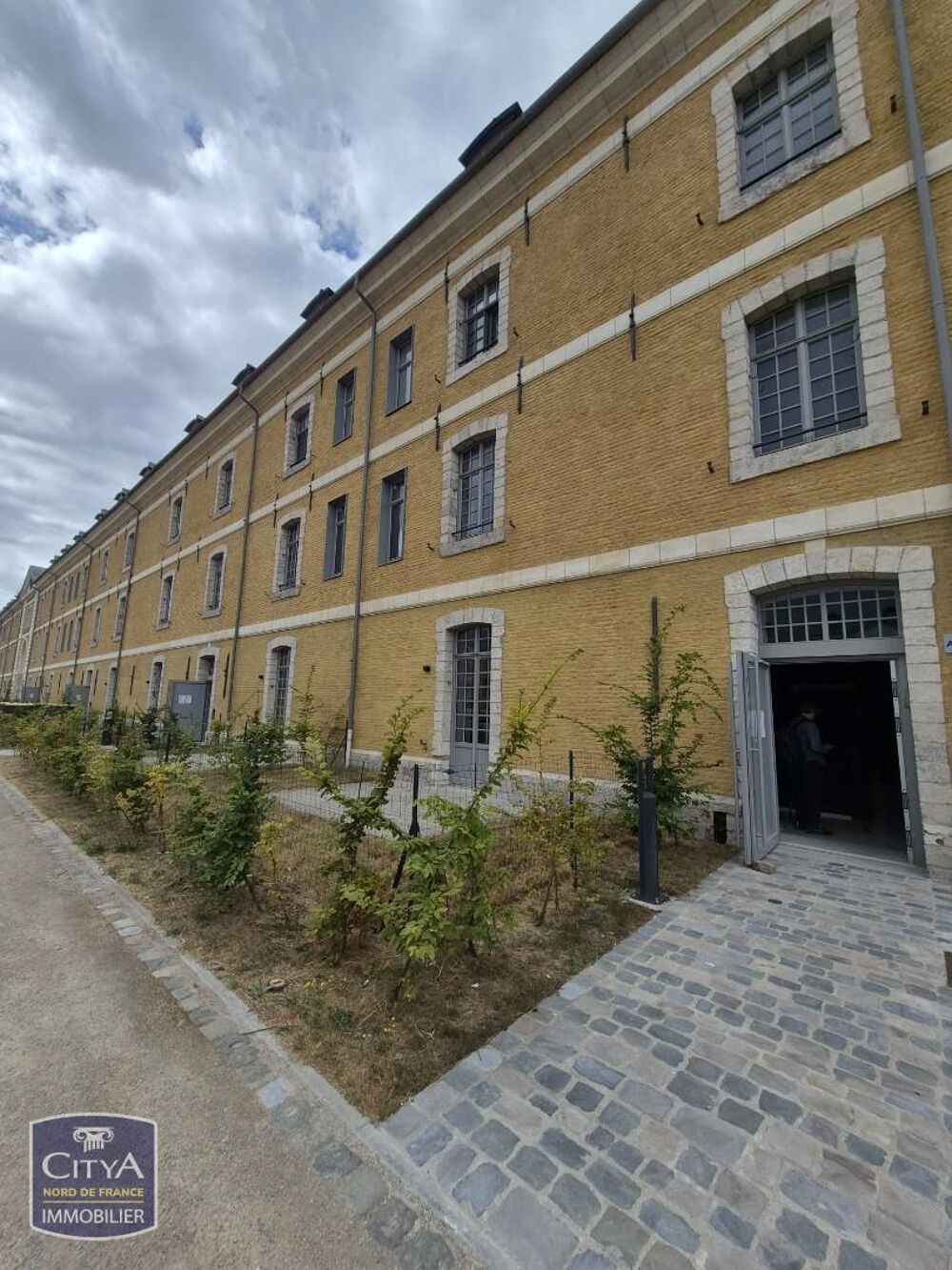 DOUAI à proximité du centre ville et à deux pas de la fa....