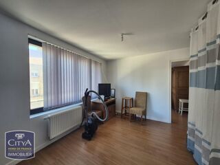  Appartement à louer 4 pièces 129 m²