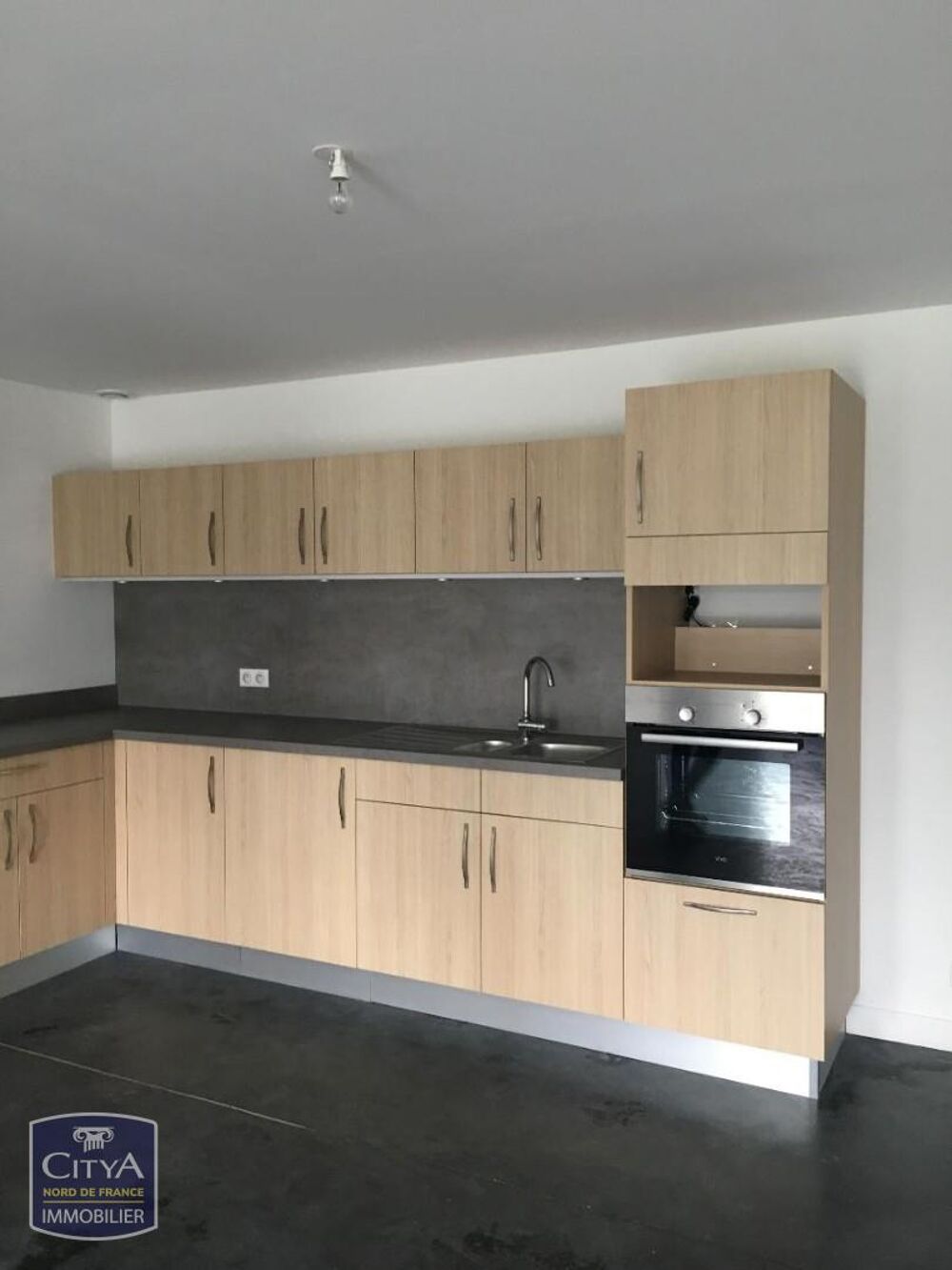 location Appartement - 3 pièce(s) - 79 m² Buysscheure (59285)