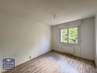  Appartement à louer 3 pièces 85 m²