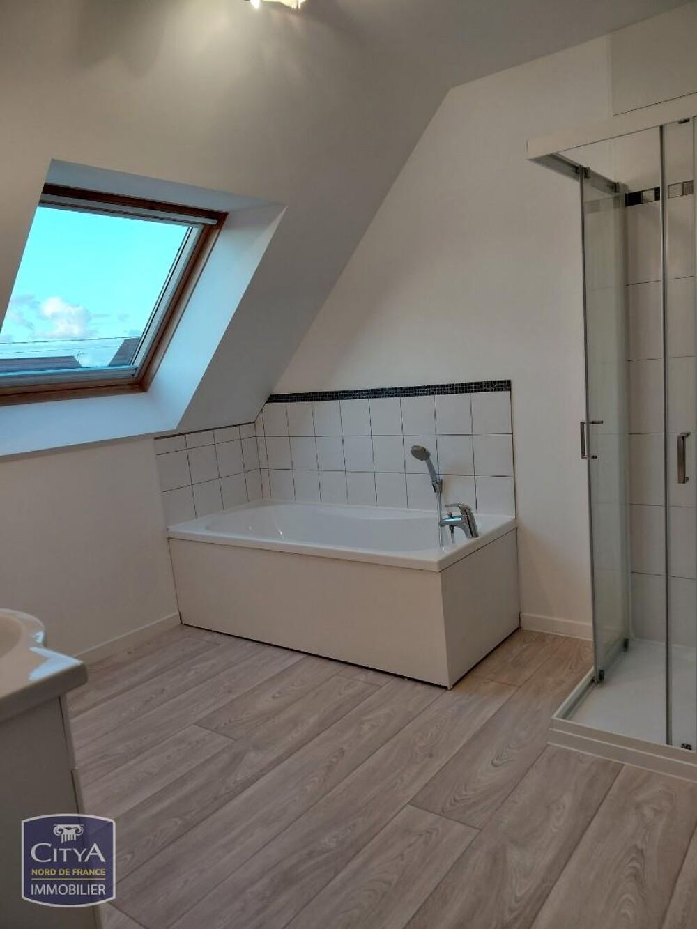 location Maison - 4 pièce(s) - 85 m² Éperlecques (62910)