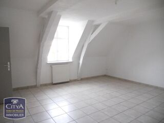  Appartement à louer 4 pièces 81 m²
