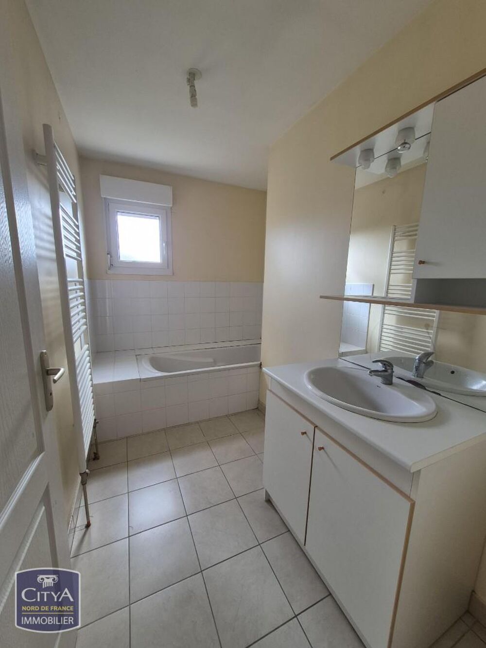 Location Maison Maison individuelle de plain pied   avec 3 chambres - jardin - garage Caudry