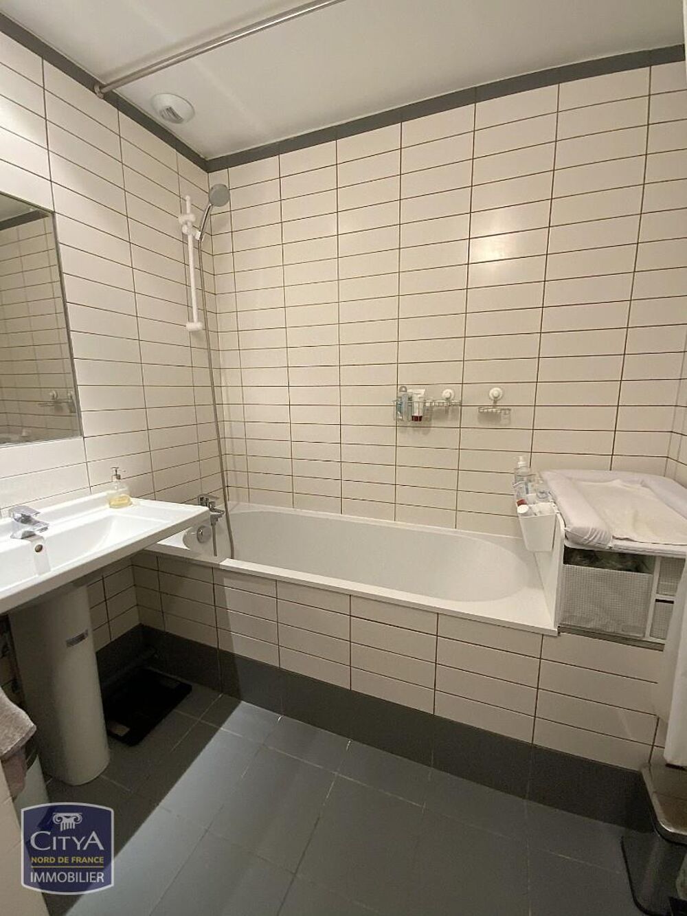 Location Appartement T2 VIEUX LILLE RUE ROYALE Lille