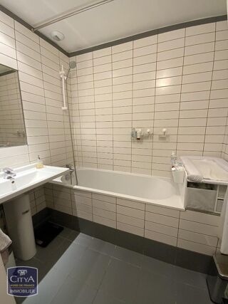  Appartement à louer 2 pièces 58 m²