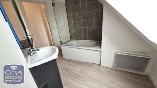  Appartement à louer 3 pièces 79 m²
