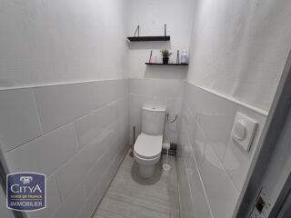  Appartement à louer 1 pièce 28 m²