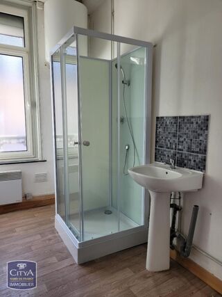  Appartement à louer 2 pièces 32 m²