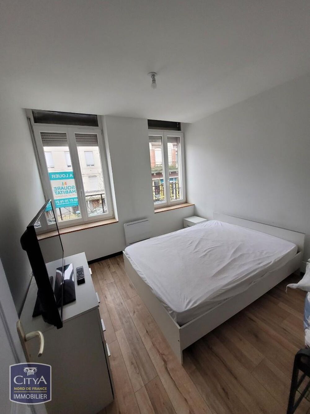 Au centre ville un appartement type 2 meublé de 26 m² situé au 1ER étage