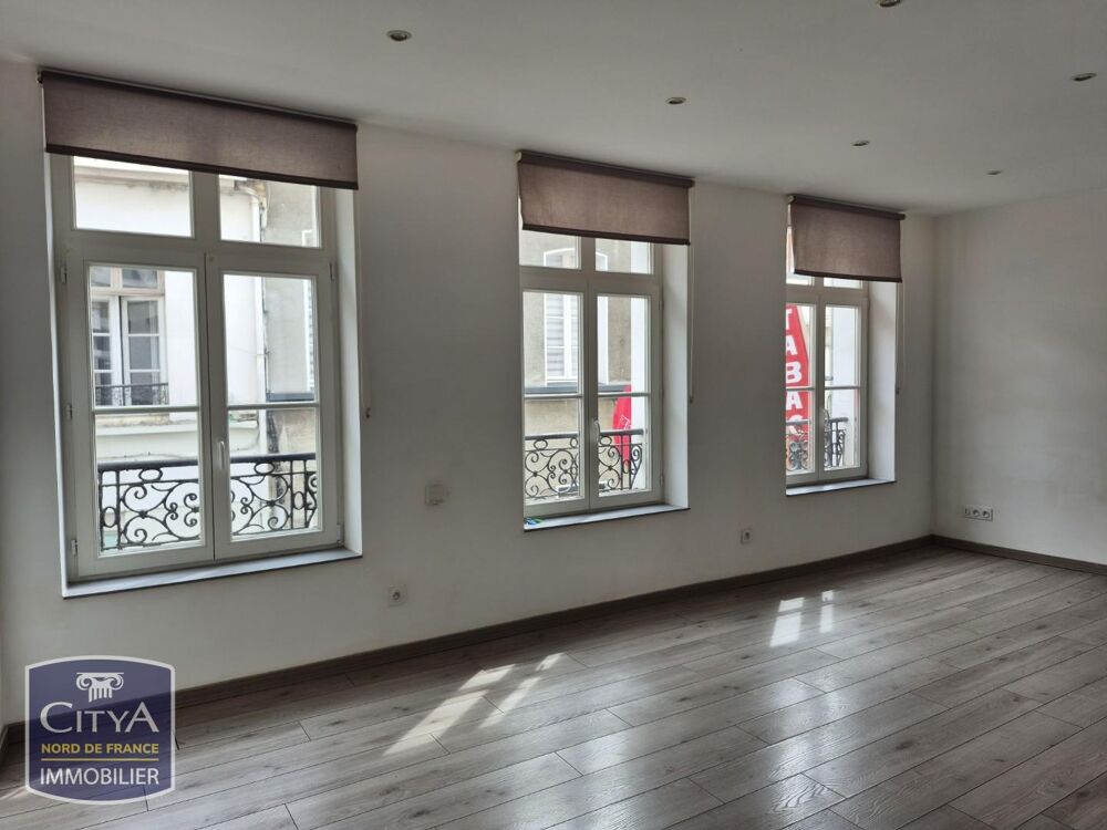 Location Appartement Studio avec terrasse centre ville ! Saint-omer
