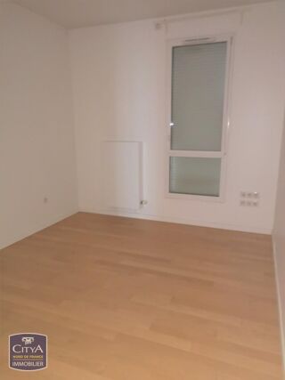 location Appartement - 4 pièce(s) - 115 m² Calais (62100)