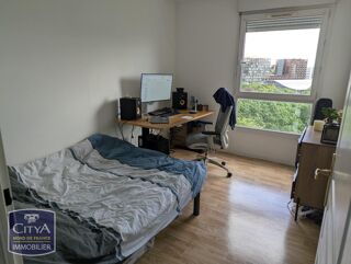  Appartement à louer 4 pièces 98 m²