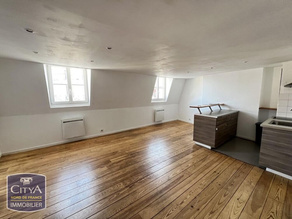 Vieux-Lille, rue Esquermoise, cet appartement type 2 sit....