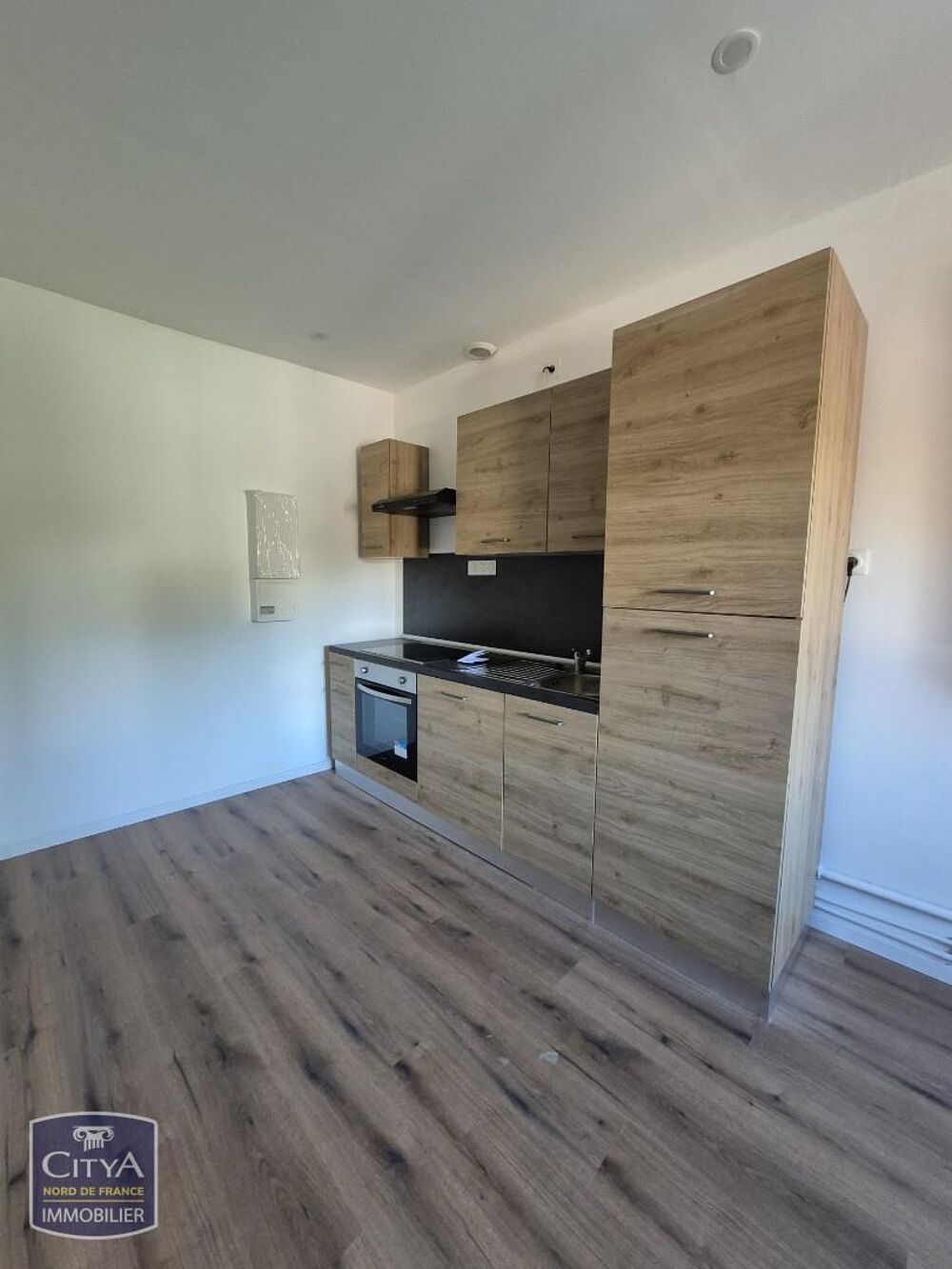 AUCHEL CENTRE, A LOUER JOLI DUPLEX T2