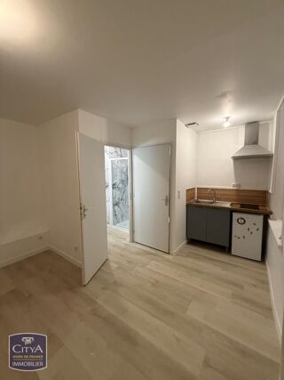  Appartement à louer 1 pièce 18 m²