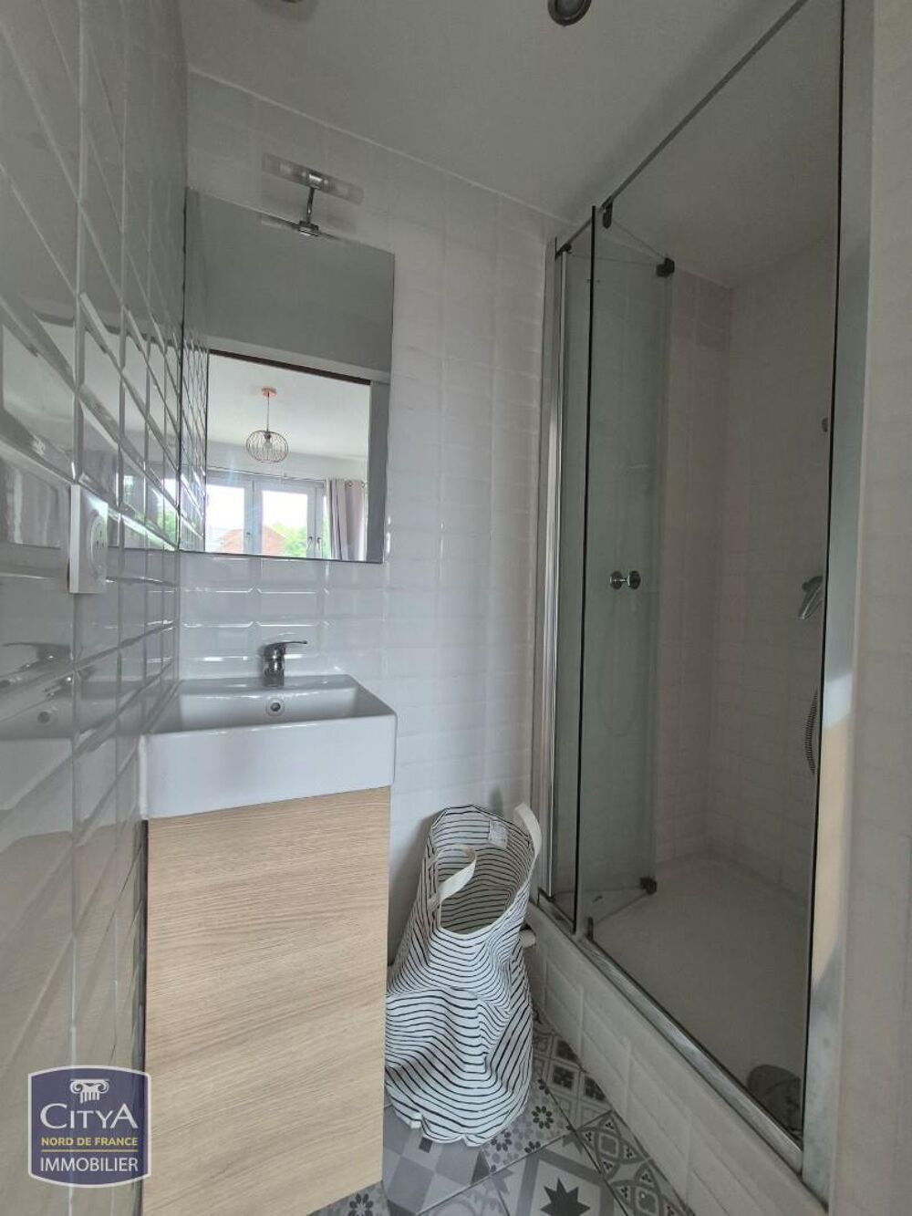 Location Appartement A LOUER - CHAMBRE MEUBLEE  10.2M² - COLOCATION Lille
