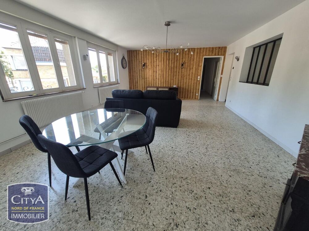 Grand appartement meublé avec terrasse, jardin, garage e....