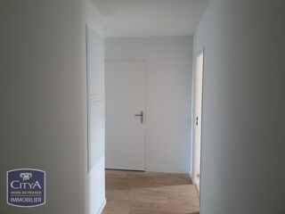  Appartement à louer 3 pièces 74 m² Valenciennes