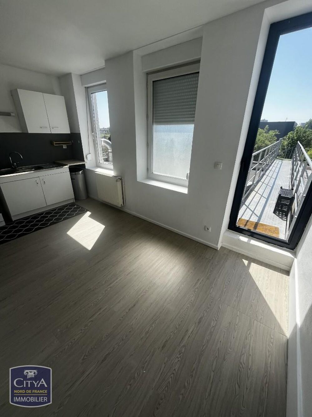 Rare : T3 duplex avec jardin de 180 m² Hyper-centre de L....