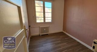  Appartement à louer 4 pièces 86 m²