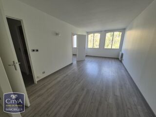  Appartement à louer 2 pièces 44 m²