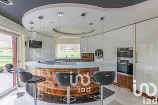  Villa  vendre 11 pices 299 m