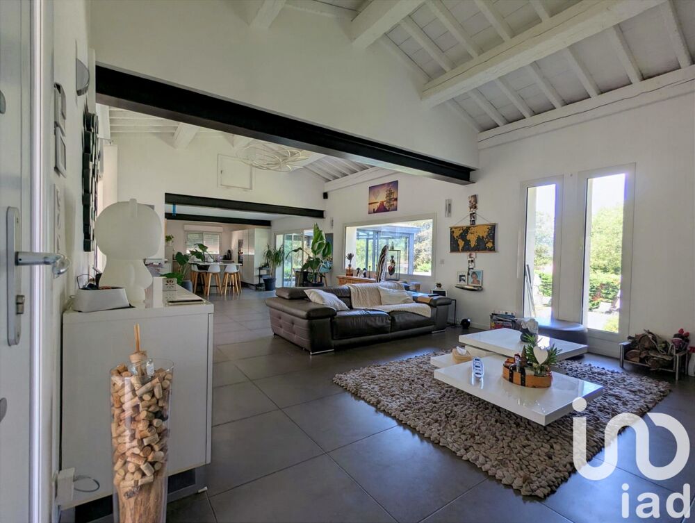  vendre  Maison Bagnols-en-Fort (83600)