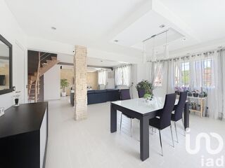  Maison  vendre 6 pices 191 m