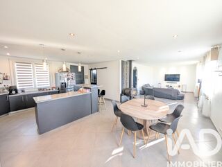  Maison � vendre 6 pi�ces 140 m�